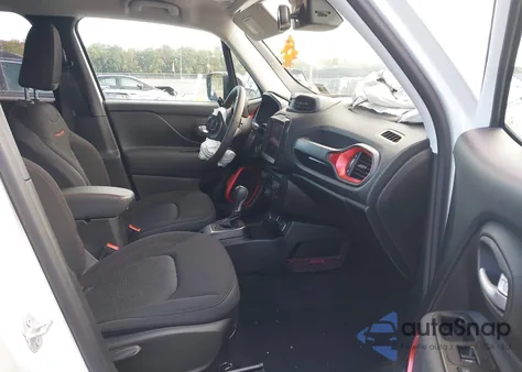 2023 Jeep Renegade Trailhawk 4X4 z USA, uszkodzony, nr VIN ZACNJDC15PPP55001